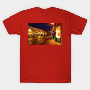 christmas in castleton derbyshire peak district T-Shirt